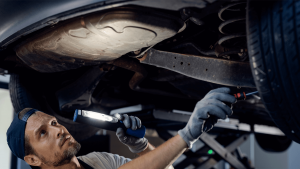 Read more about the article Understanding Rear Suspension Systems: Parts, Types & How They Work
